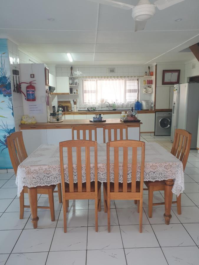 Deep Blue Guest House Amanzimtoti Eksteriør bilde