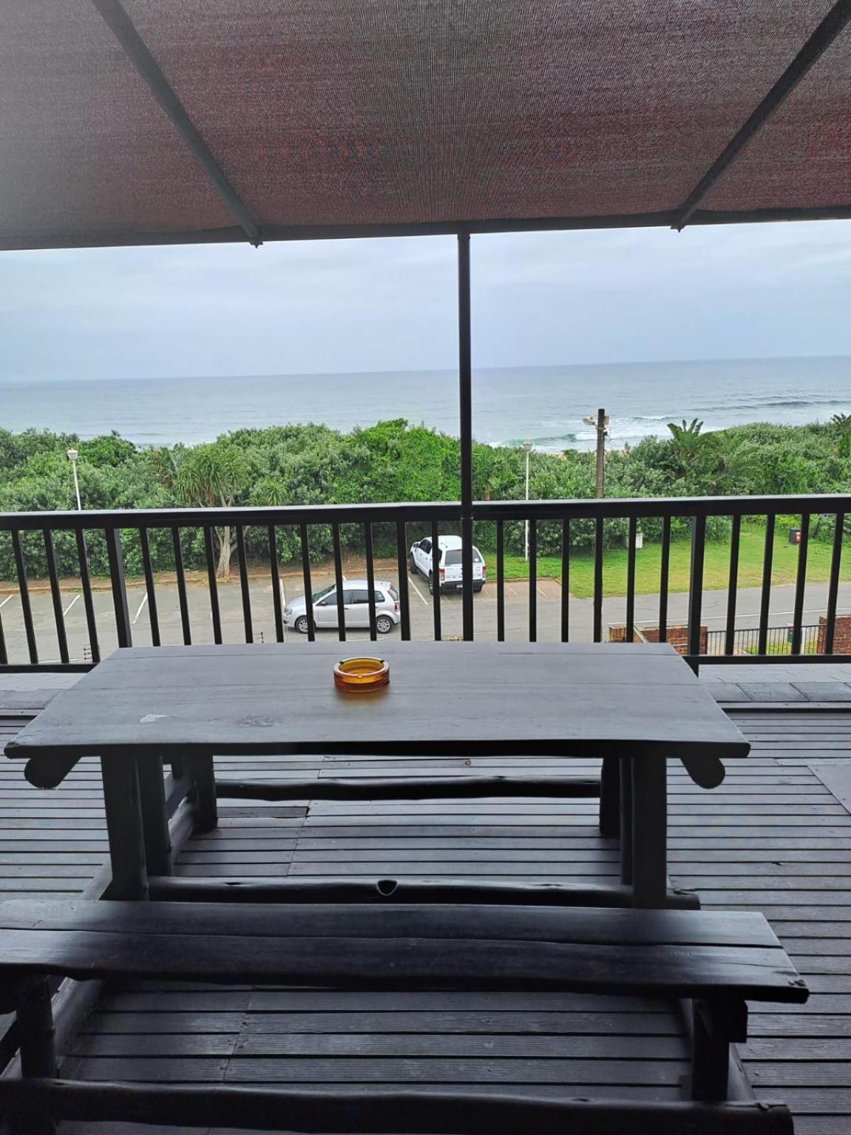 Deep Blue Guest House Amanzimtoti Eksteriør bilde
